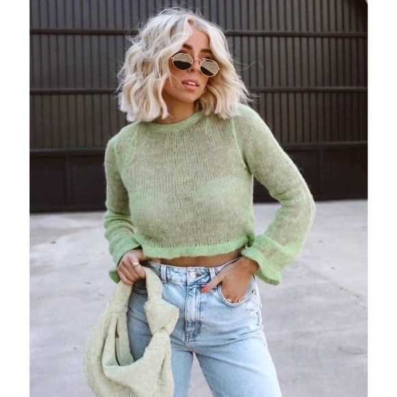 Zara Sweaters - ZARA cuff ruffled crop knit sweater 4331/007